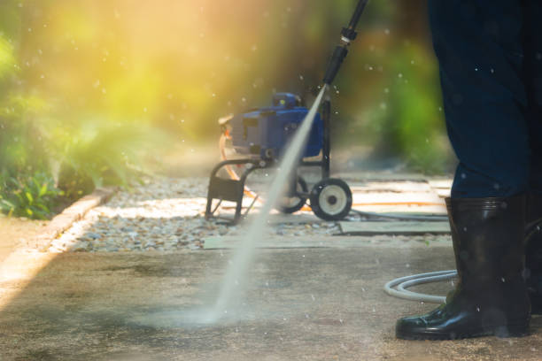 Best Driveway Pressure Washing  in Secaucus, NJ